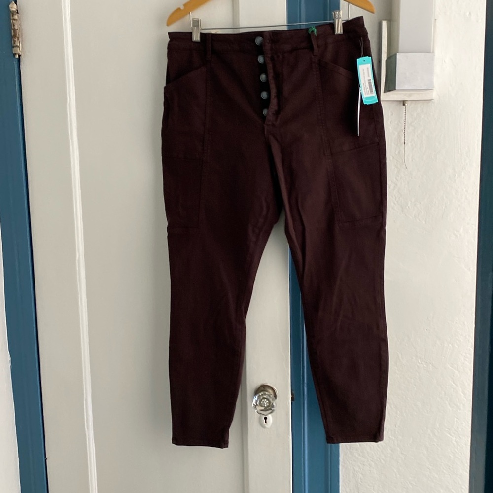 Super cute Brown Cotton with a little spandex pants.